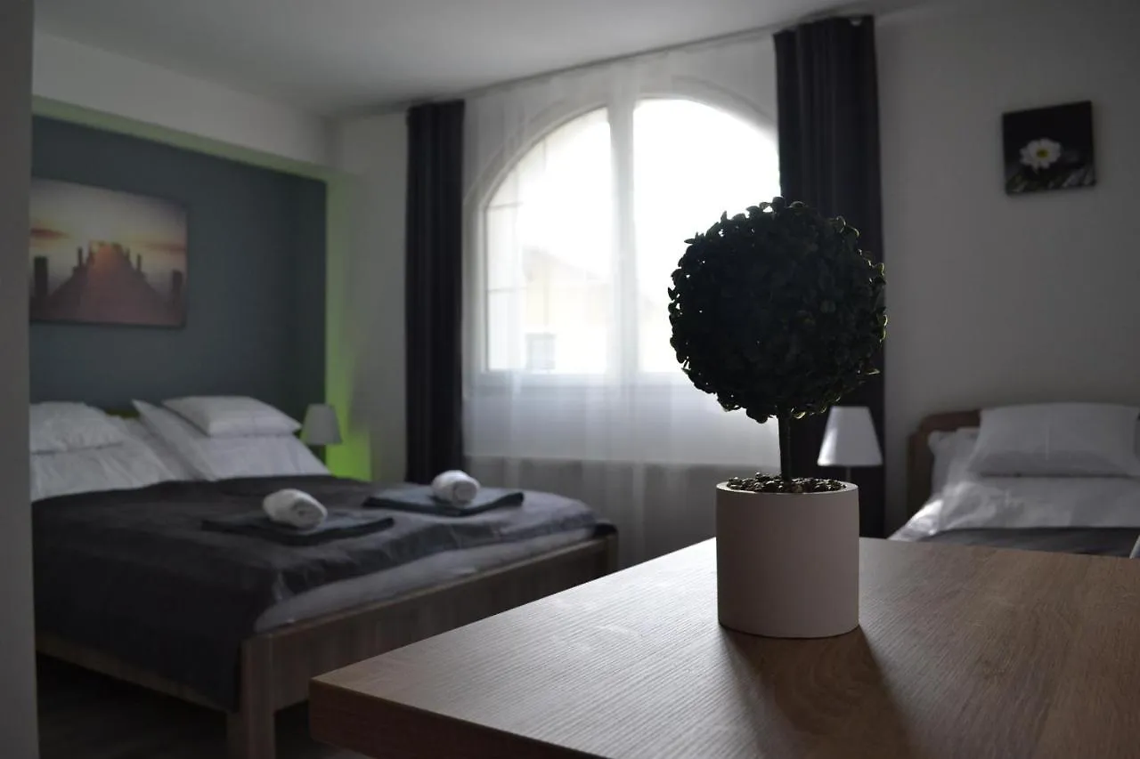 Bed & Breakfast Fonix Design Rooms Debrecen