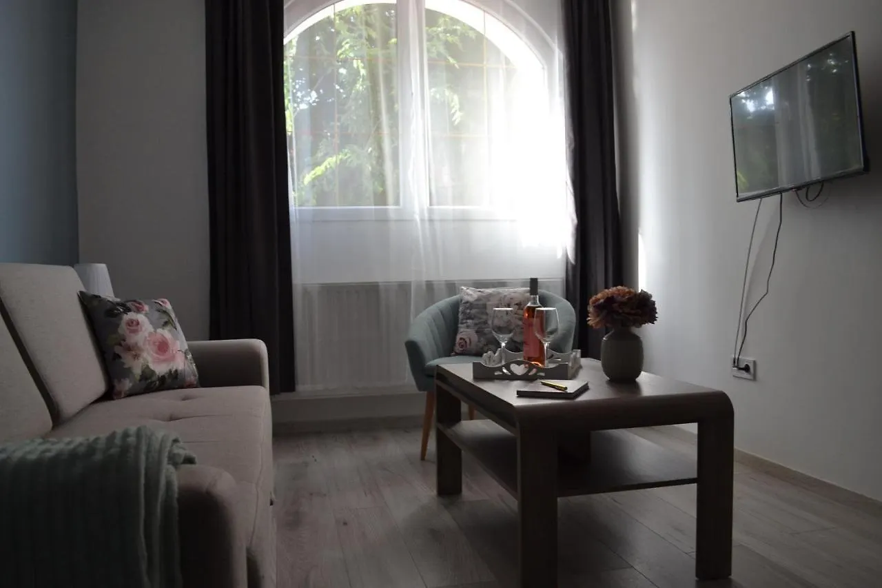 Fonix Design Rooms Debreţin