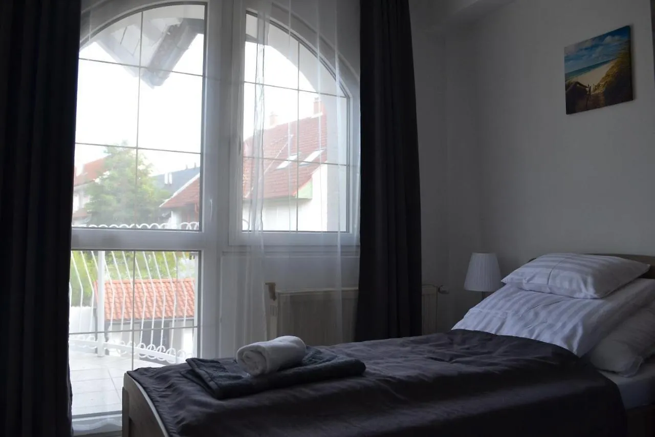 Fonix Design Rooms Debreţin