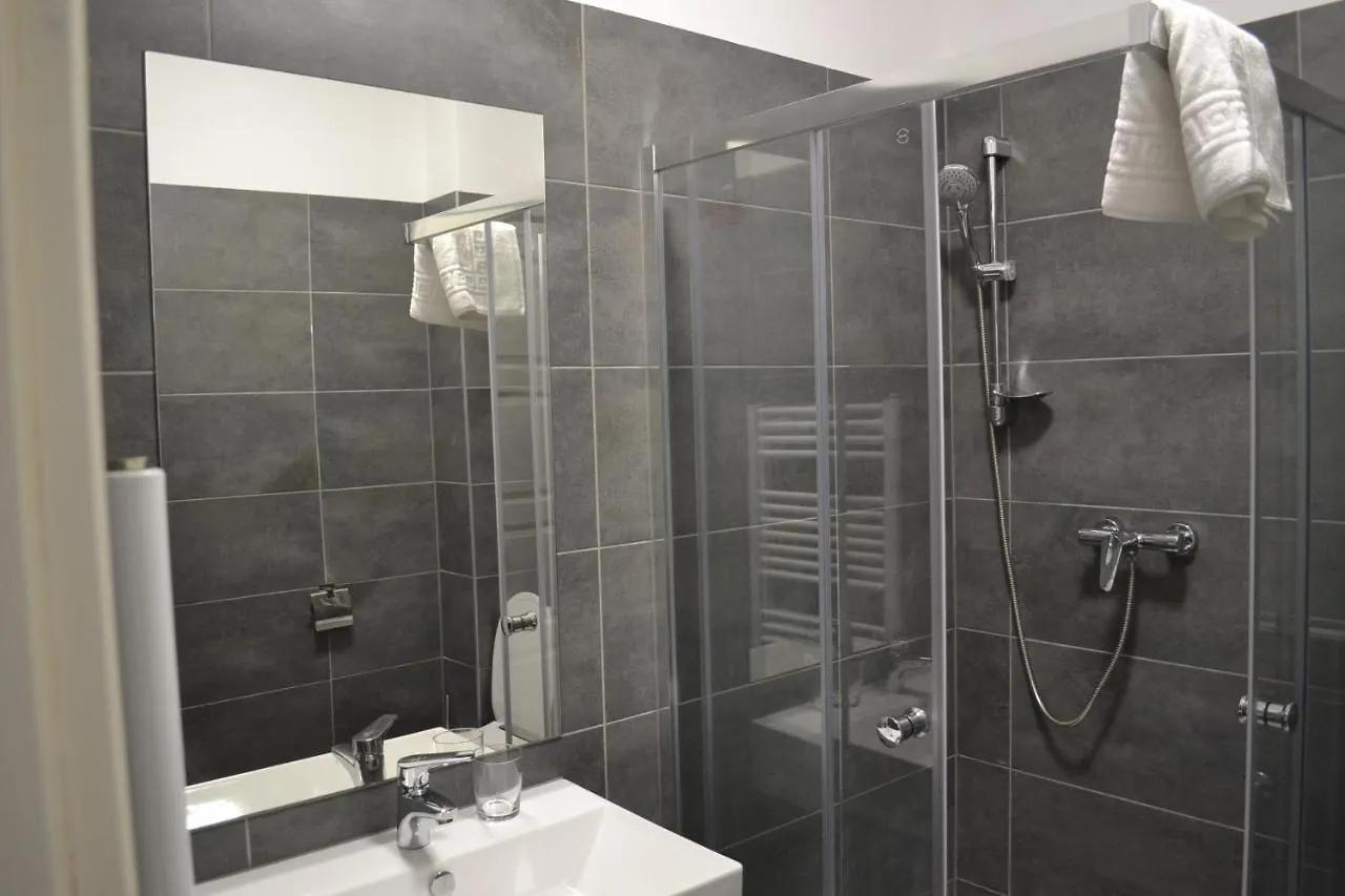 Fonix Design Rooms Debreţin 0*,  Ungaria